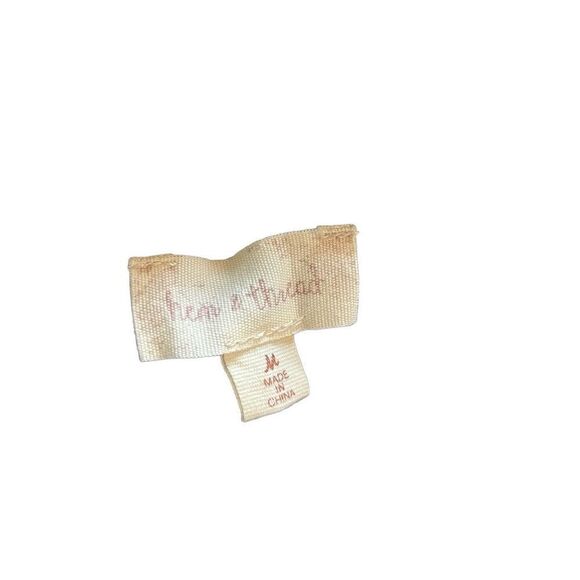 hem & thread sleeveless top - Picture 5 of 8